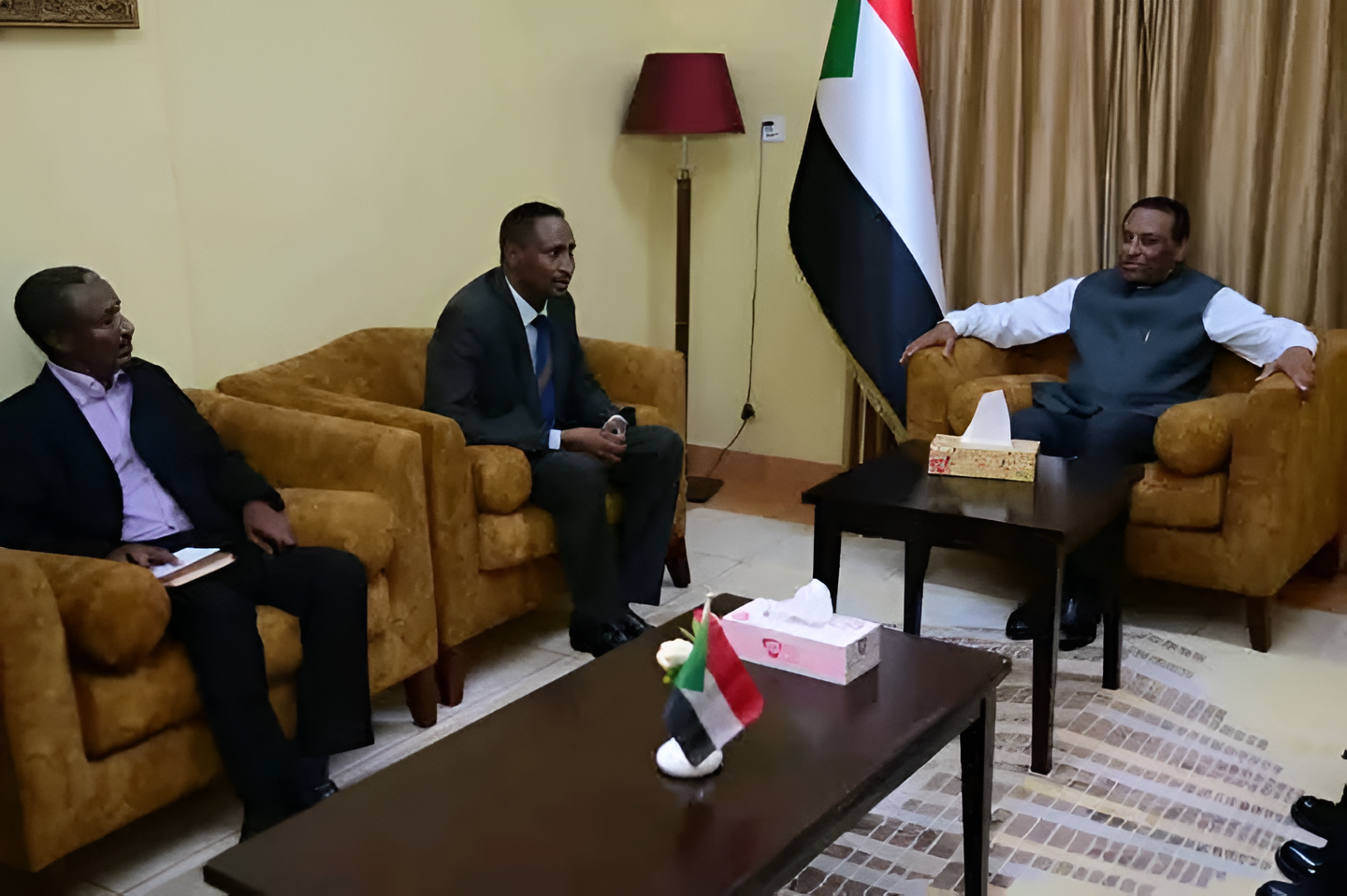 كامل إدريس